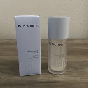 NIB Norwex Rejuvenating Serum 30 ml 1 fl oz Anti-Aging Brightening $70 MSRP NEW!